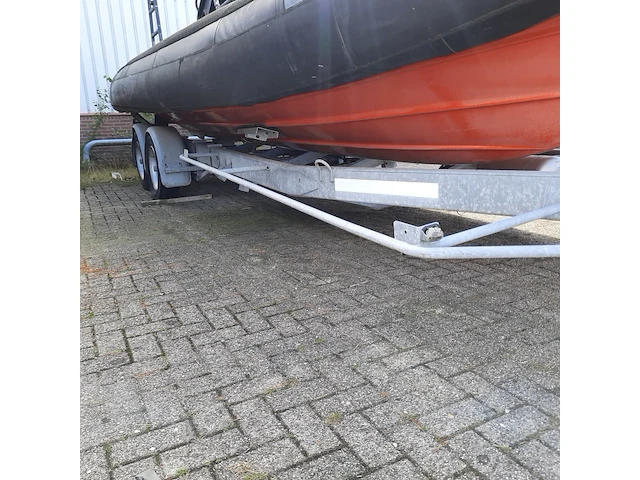 Rib rubberboot met inboard motor (defect) en trailer, o.a duarry, cormoran rr 836 - afbeelding 18 van  35