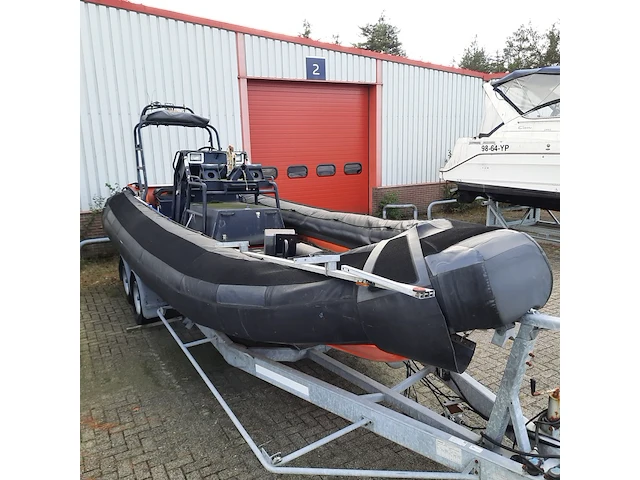 Rib rubberboot met inboard motor (defect) en trailer, o.a duarry, cormoran rr 836 - afbeelding 31 van  35