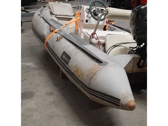 Rib rubberboot met suzuki 9,9 pk buitenboordmotor excellent - afbeelding 3 van  32
