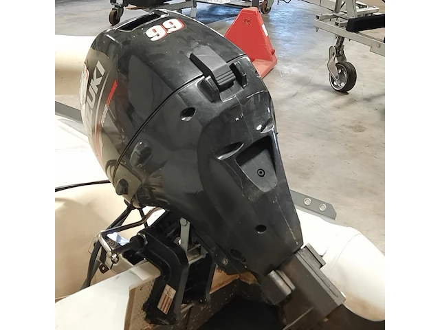 Rib rubberboot met suzuki 9,9 pk buitenboordmotor excellent - afbeelding 15 van  32