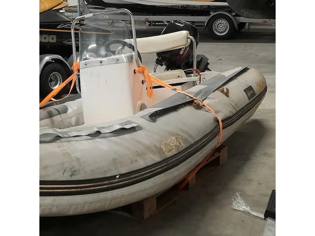 Rib rubberboot met suzuki 9,9 pk buitenboordmotor excellent - afbeelding 27 van  32