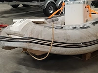 Rib rubberboot met suzuki 9,9 pk buitenboordmotor excellent - afbeelding 28 van  32