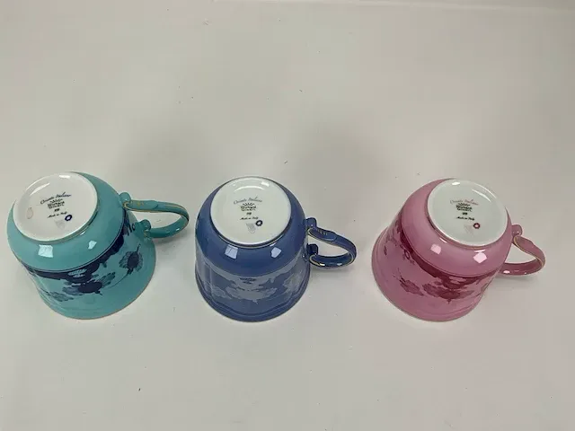 Richard ginorri, drie gekleurde koffiemokken - afbeelding 2 van  3