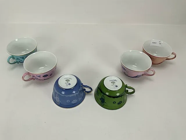 Richard ginorri, zes gekleurde koffiemokken - afbeelding 2 van  3