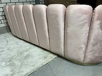 Richmond camden pink velvet sofa - afbeelding 6 van  7