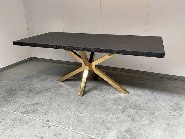 Richmond eetkamertafel 200 cm - afbeelding 1 van  6