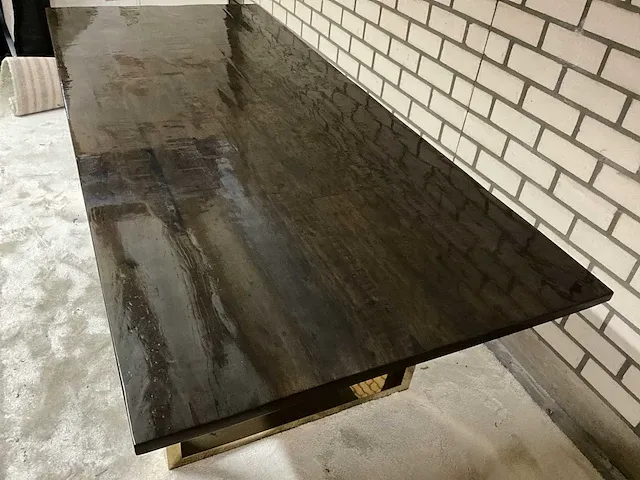 Richmond lyptus eetkamertafelblad - afbeelding 1 van  7