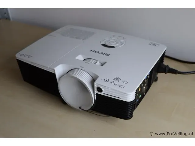 Ricoh pj x2240 beamer - afbeelding 1 van  7