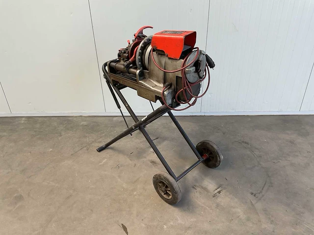 Ridgid 300 compact draadsnijmachine - afbeelding 4 van  10