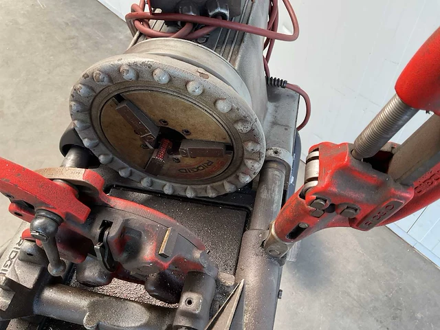 Ridgid 300 compact draadsnijmachine - afbeelding 10 van  10
