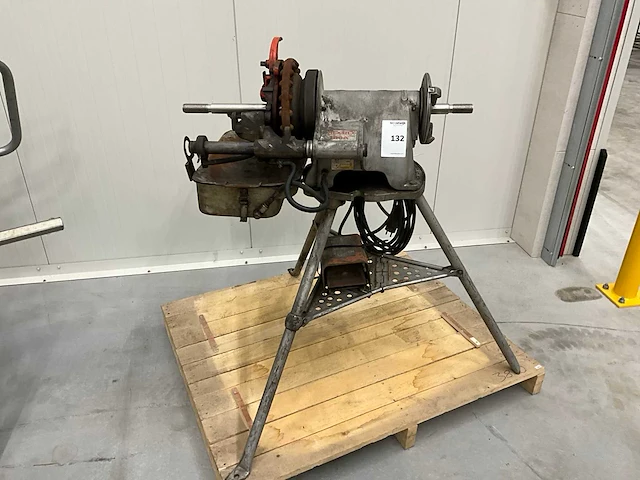 Ridgid 300a draadsnijmachine - afbeelding 1 van  8