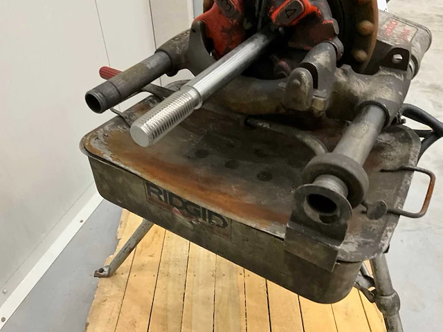 Ridgid 300a draadsnijmachine - afbeelding 5 van  8