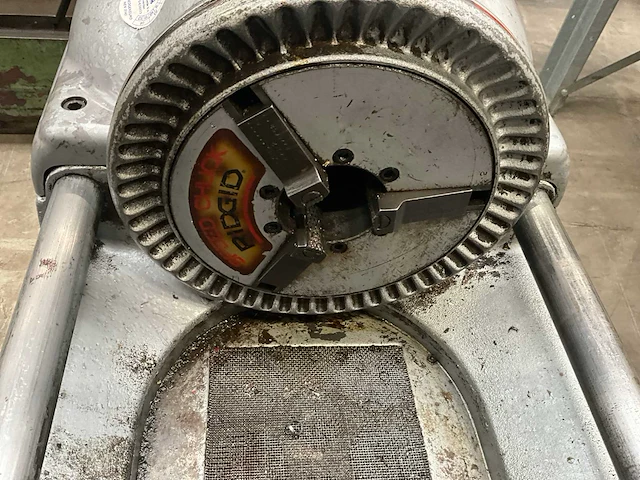 Ridgid 535 draadsnijmachine - afbeelding 3 van  12