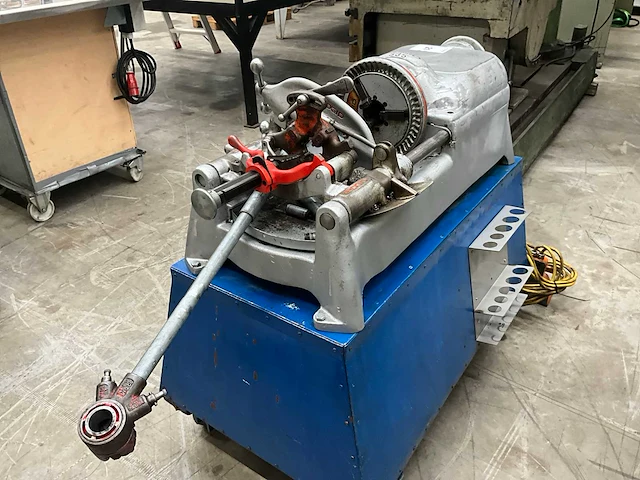 Ridgid 535 draadsnijmachine - afbeelding 7 van  12