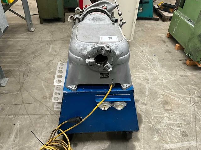 Ridgid 535 draadsnijmachine - afbeelding 9 van  12