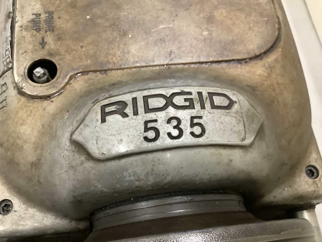 Ridgid 535 draadsnijmachine - afbeelding 3 van  9