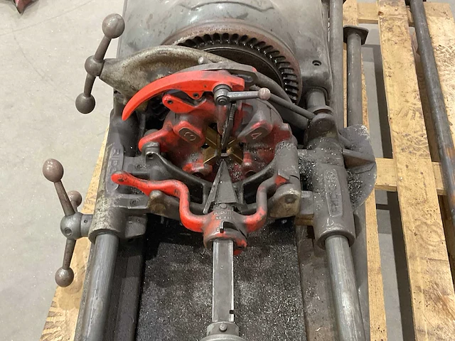 Ridgid 535 draadsnijmachine - afbeelding 14 van  14