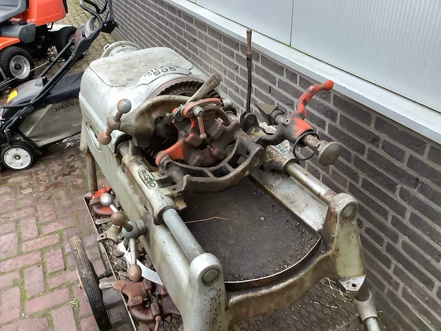 Ridgid 535 draadsnijmachine - afbeelding 3 van  6