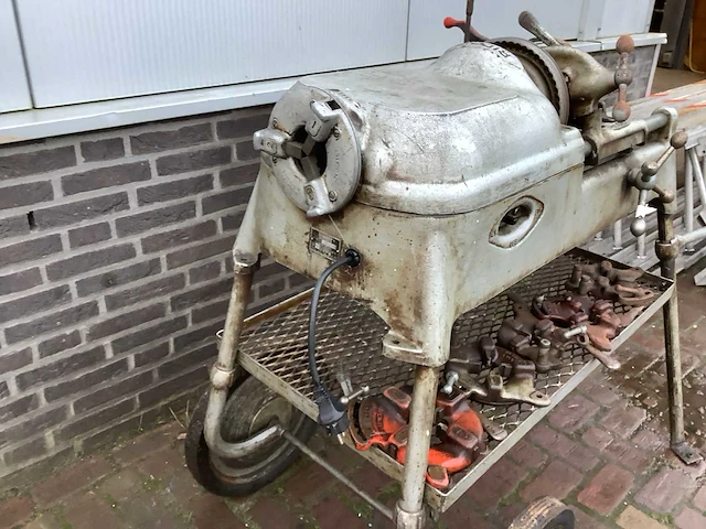 Ridgid 535 draadsnijmachine - afbeelding 5 van  6