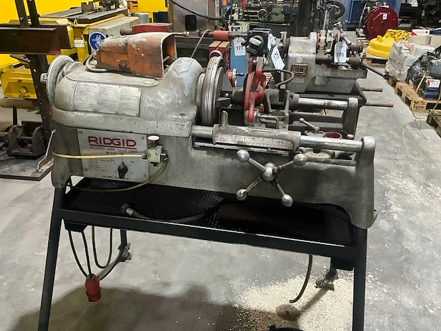 Ridgid 535 draadsnijmachine - afbeelding 4 van  5