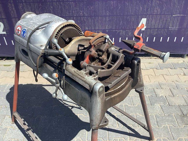 Ridgid 535 draadsnijmachine - afbeelding 8 van  11