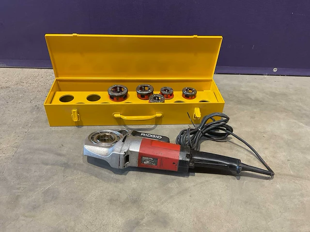 Ridgid 600 draadsnijmachine - afbeelding 1 van  5