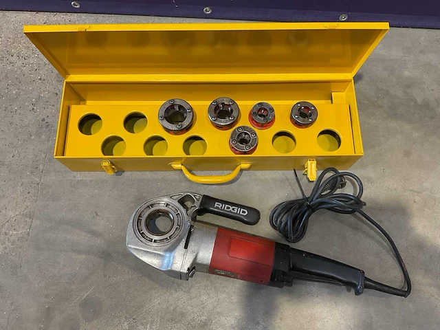 Ridgid 600 draadsnijmachine - afbeelding 2 van  5