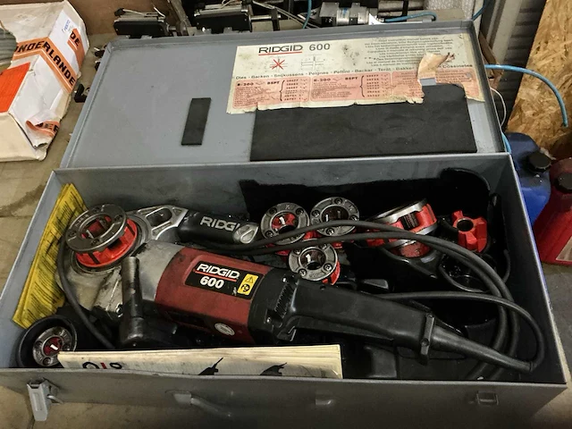 Ridgid 600 draadsnijmachine - afbeelding 1 van  4