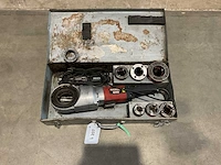 Ridgid 690 draadsnijmachine - afbeelding 1 van  2
