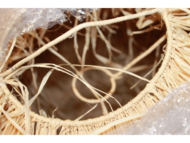 Rieten lampenkap met 2 hangers 1x - afbeelding 6 van  7