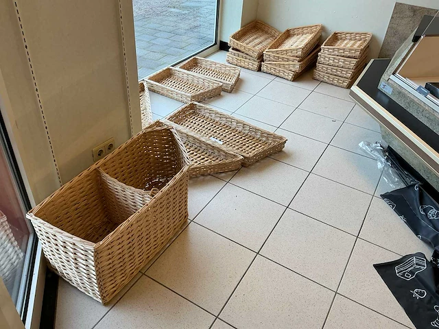 Rieten manden diverse modellen (17x) - afbeelding 1 van  5