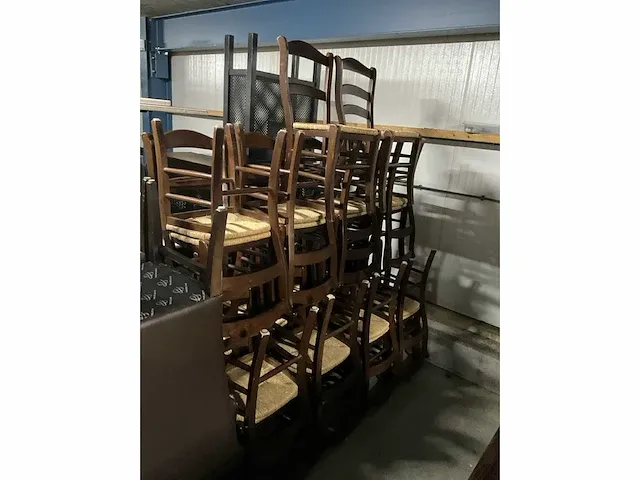 Rieten restaurantstoelen (26x) - afbeelding 6 van  6