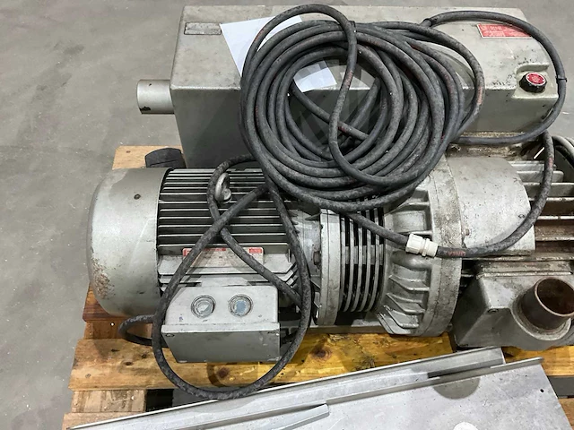 Rietschle vcah 250 vacuüm pomp - afbeelding 4 van  9