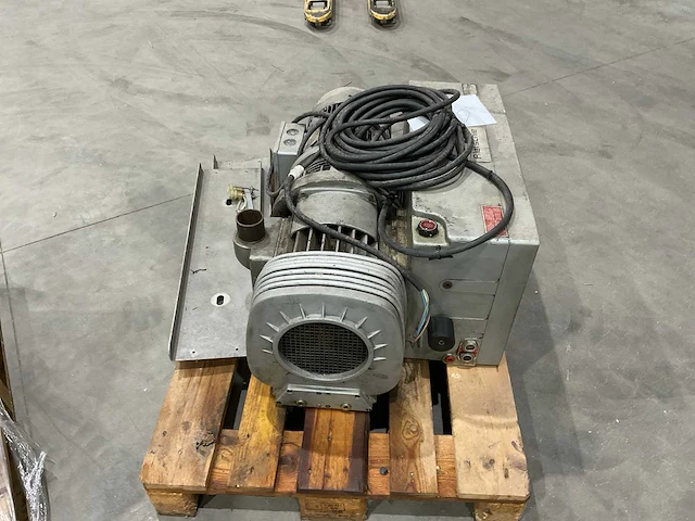 Rietschle vcah 250 vacuüm pomp - afbeelding 6 van  9