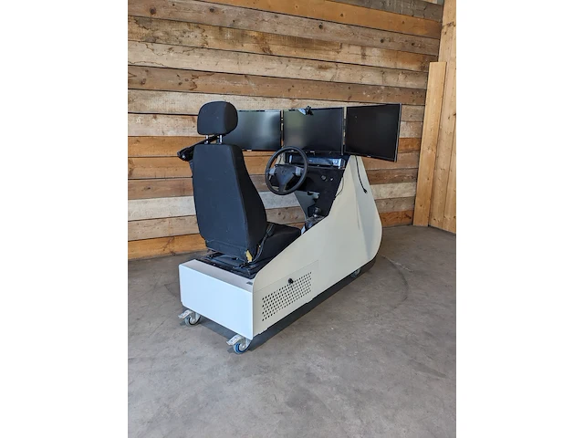 Rijbewijs b simulator , green dino , drivemaster - afbeelding 1 van  25