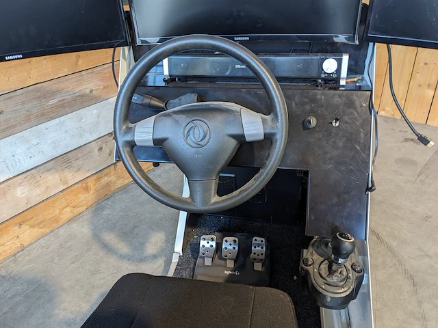 Rijbewijs b simulator , green dino , drivemaster - afbeelding 21 van  25
