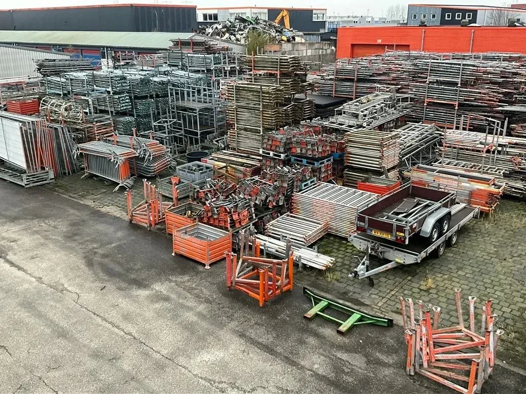 Rijdend materieel, generatoren, mobiele (woon)units en werkmaterieel
