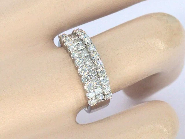 Rijring met prinses en briljant geslepen diamanten van hoge kwaliteit - afbeelding 2 van  8