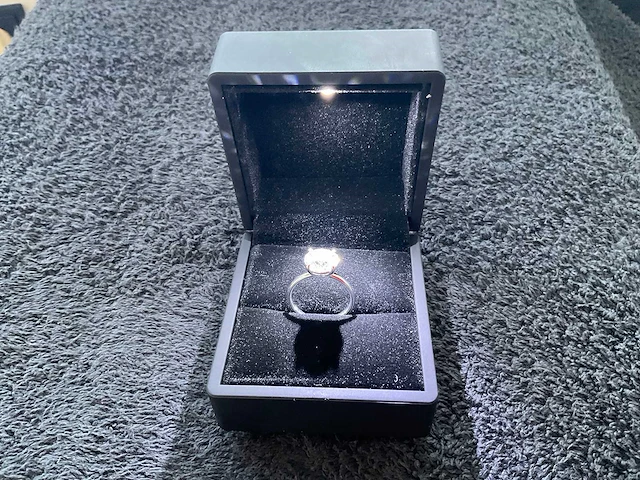 Ring 18 karaat wit goud 750 3,10 crt. diamant - afbeelding 1 van  11