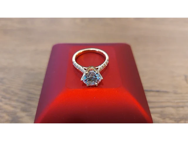 Ring met diamanten en moissaniet - afbeelding 2 van  4