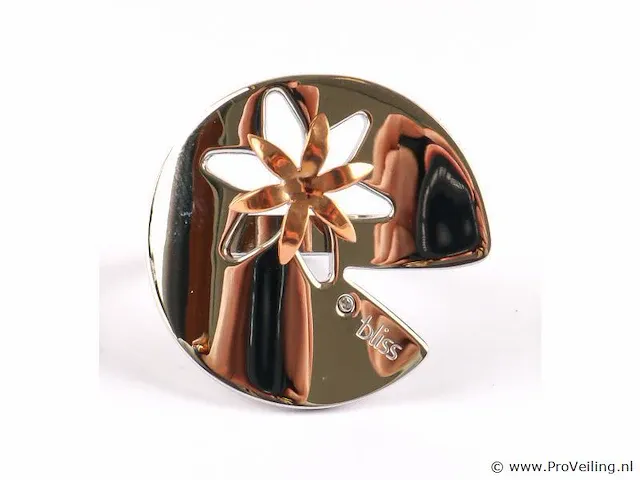 Ring met diamantje - afbeelding 2 van  10