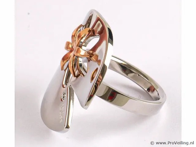 Ring met diamantje - afbeelding 9 van  10