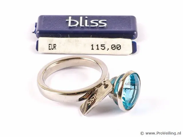 Ring met diamantje - afbeelding 1 van  7