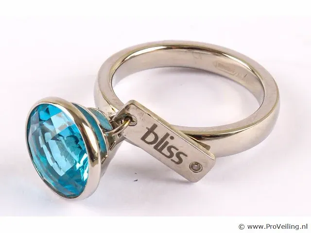 Ring met diamantje - afbeelding 2 van  7