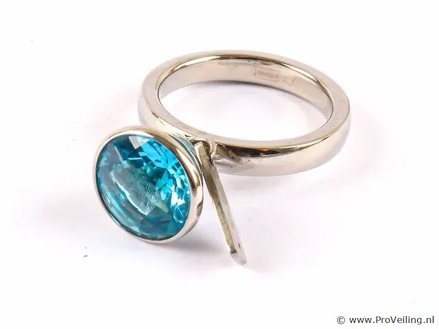 Ring met diamantje - afbeelding 7 van  7