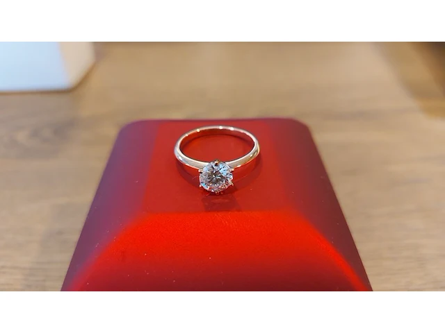 Ring met moissaniet 1.00 carat - afbeelding 1 van  3