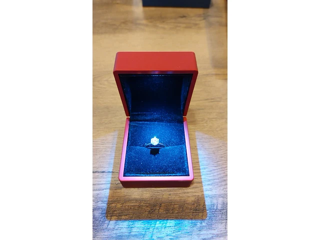 Ring met moissaniet 1.00 carat - afbeelding 2 van  3