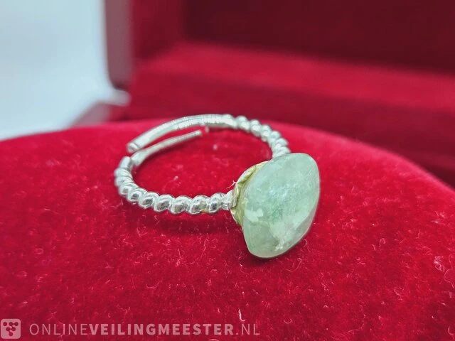Ring met natuurlijke 10 karaat emerald steen - afbeelding 3 van  6