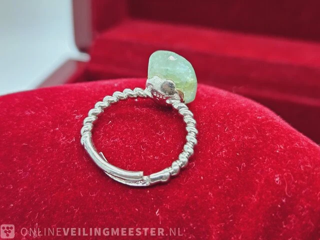 Ring met natuurlijke 10 karaat emerald steen - afbeelding 4 van  6