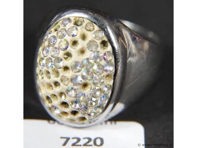 Ring met stenen - afbeelding 1 van  3
